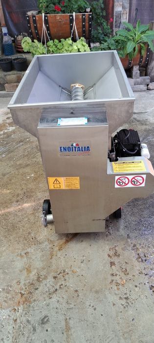 Desciorchinator inox pt struguri