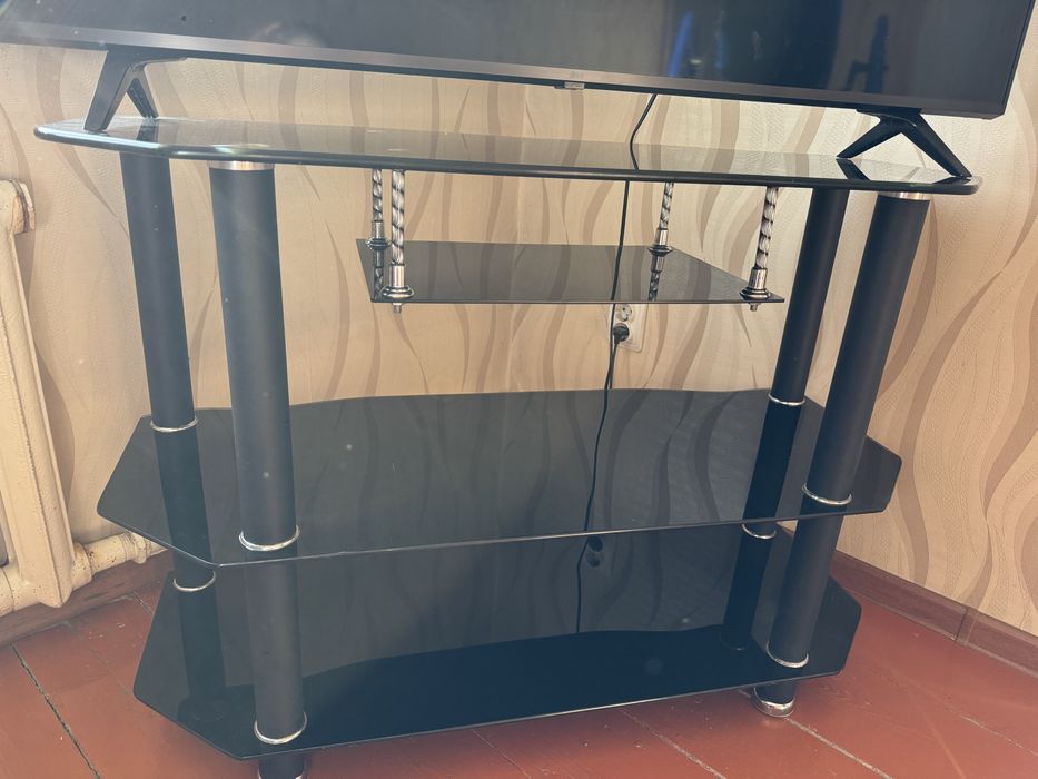 Подставник для телевизора