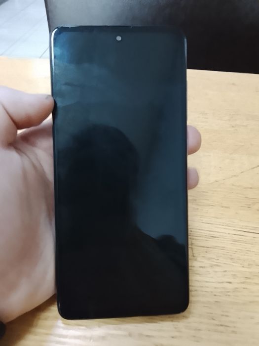 Продам телефон samsung a51