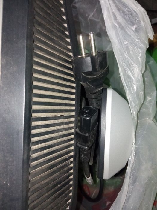 Продаю мониторы б/у