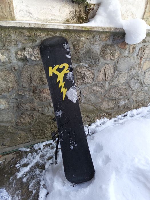 Vând o pereche de boti și una de clăpari mărimea 37 + placa