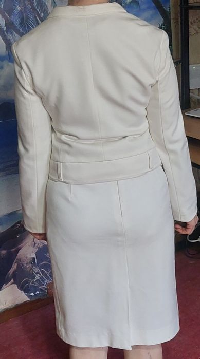 Костюм женский,  классический.