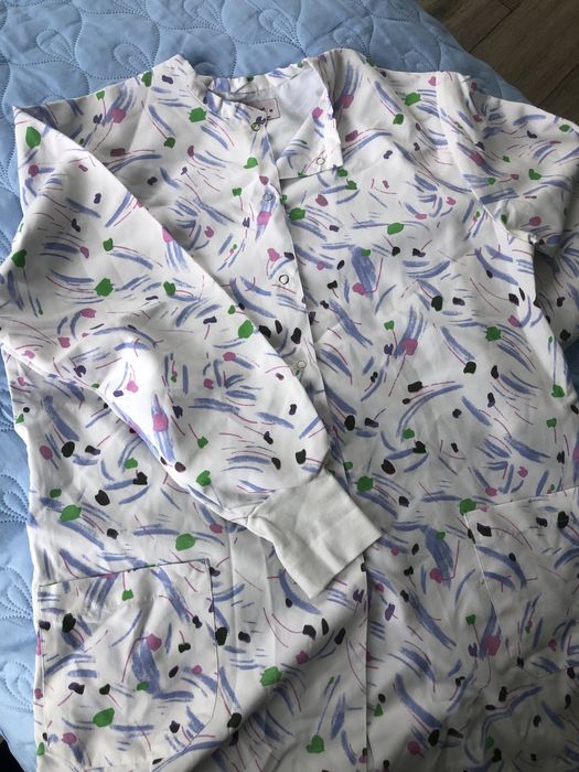 Продам медицинскую накидку новая размер М