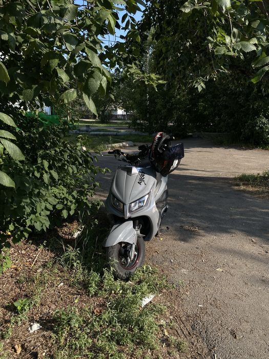 Продам скутер м8 стант