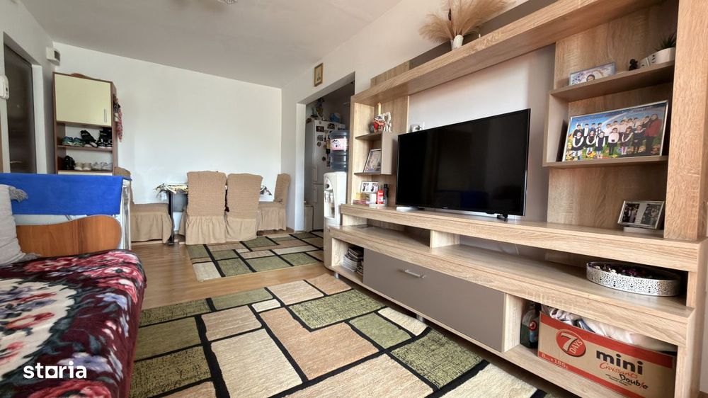 Apartament 2 camere decomandate transformat in 3 de vanzare in km 4-5