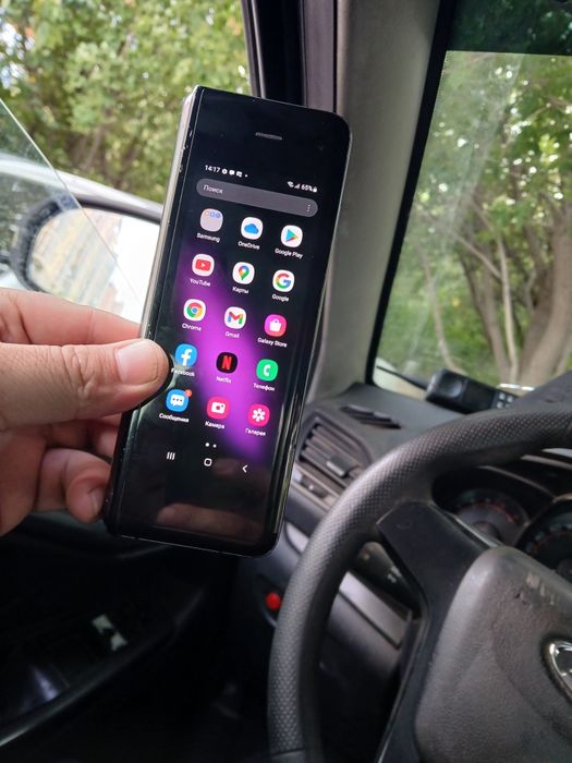 Продам Samsung Fold 5G