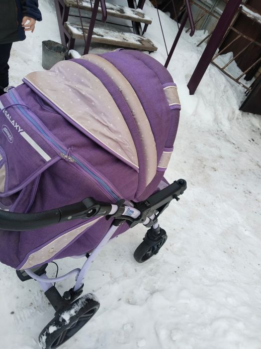 Продам коляску недорого срочно