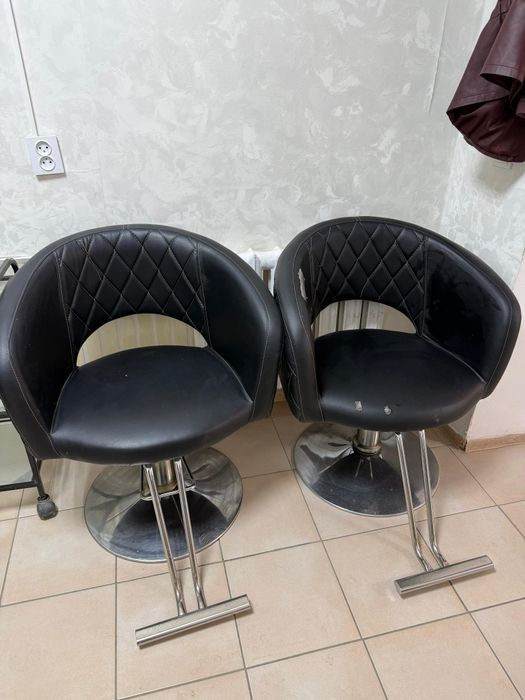 Срочно продам кресло 2 шт