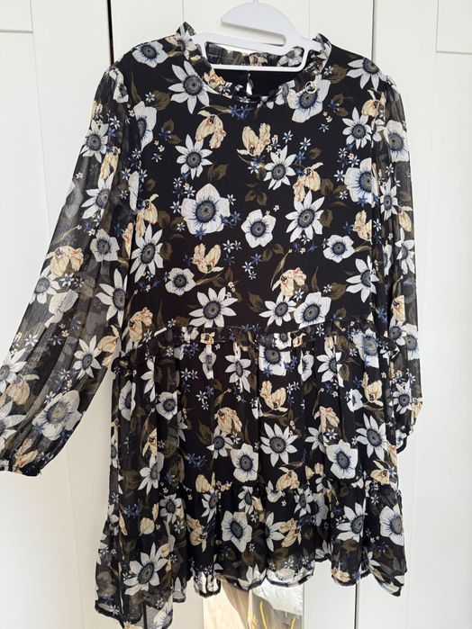 Черна рокля на цветя Lucy Fashion рамер М