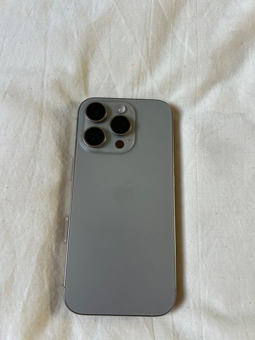 Iphone 16pro с гарантией