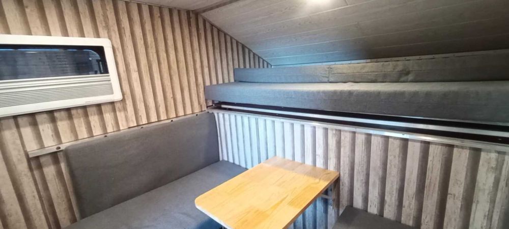 Кабина за кемпер, каравана пикап или бус