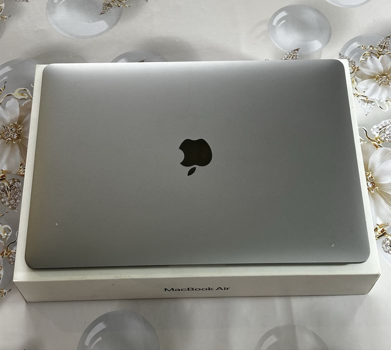 MacBook Air 13 M1, 8/256Gb