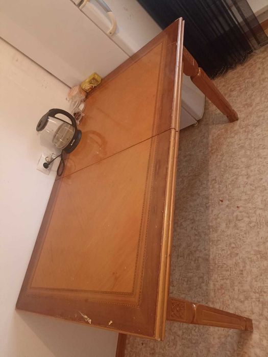 Стол деревянный кухонный