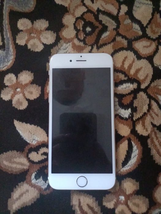 iPhone 6s продам срочно