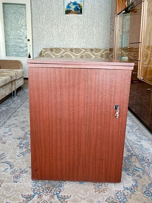 ШВЕЙНАЯ  машинка «Подольск 142»