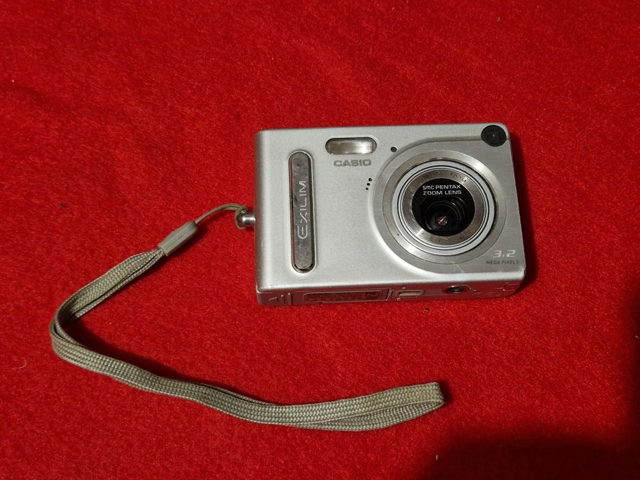 Aparat foto perfect funcțional  fără accesorii