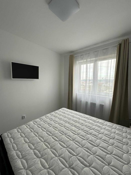Ap 3 camere de inchiriat, 2 bai, loc de parcare, zona Dedeman