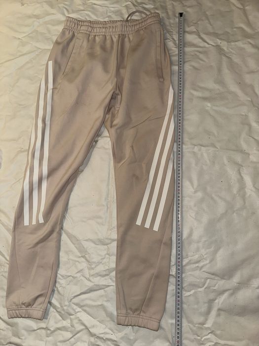 Pantaloni adidas stare buna