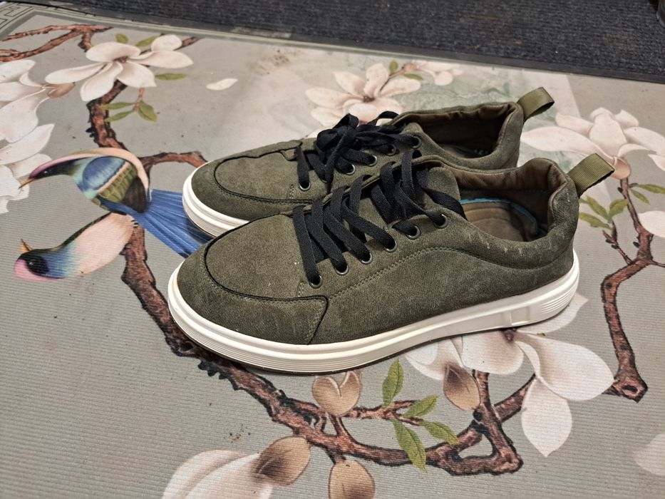 Кроссовки 41 р,зелёного цвета