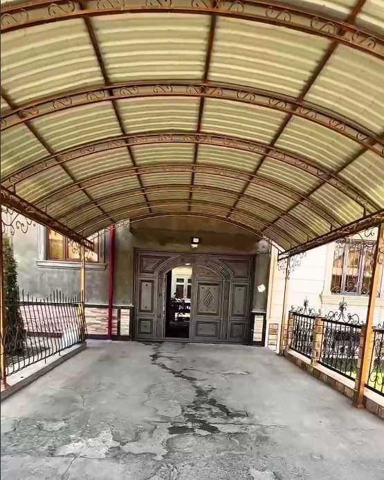 Учтепа тумани Оқмачит маххалида 4,5 сўтиқда зўр ховли