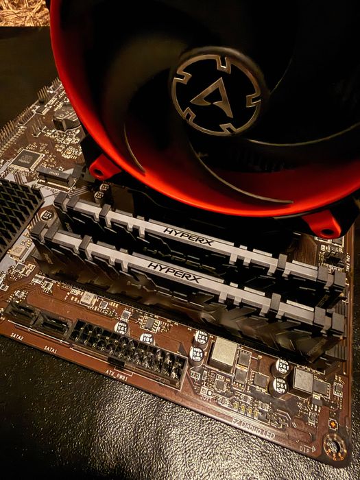 Kit AM4 Procesor Ryzen 9 5900x 32GB RAM + placa de baza