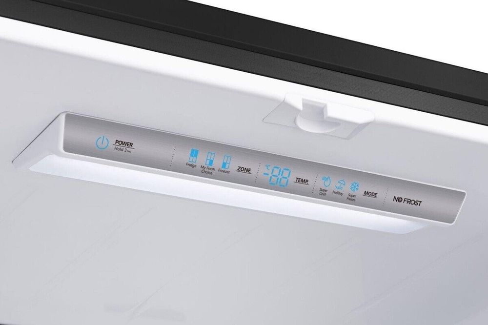 Нов инверторен side by side french door хладилник с фризер   Hisense RQ758N4SAFE  609 литра Total No Frost
