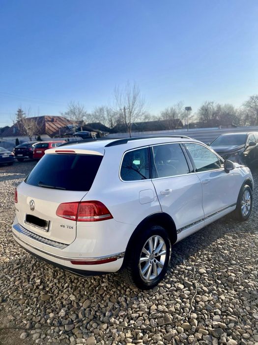 VW Touareg 4x4 diesel Pret FIX avariat, AVARIATE