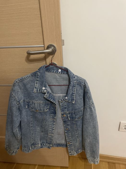 Продам женскую одежду