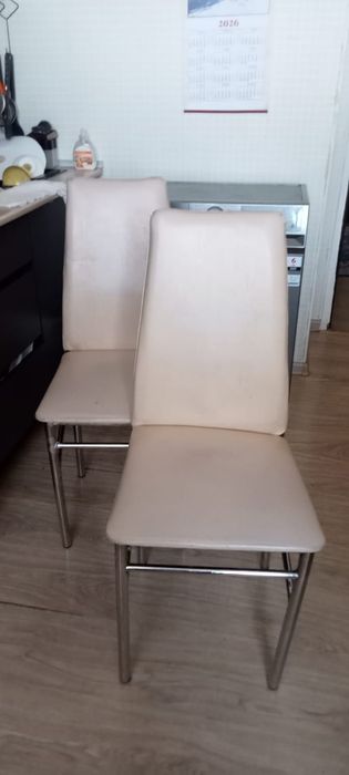 Продам стулья 4 штуки