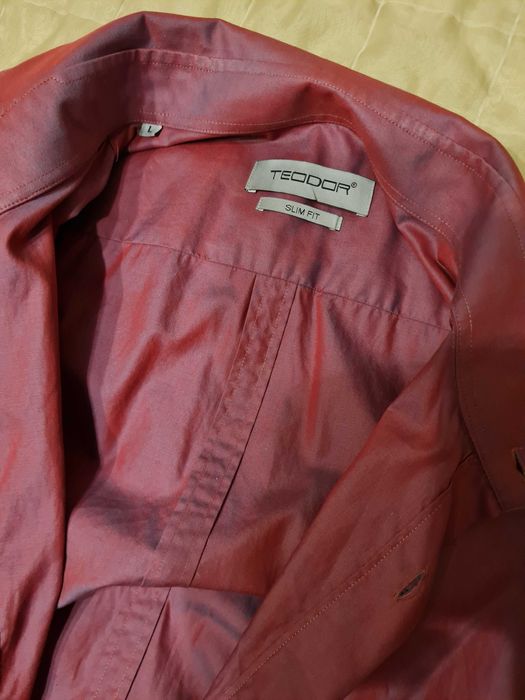 мъжки костюм и риза