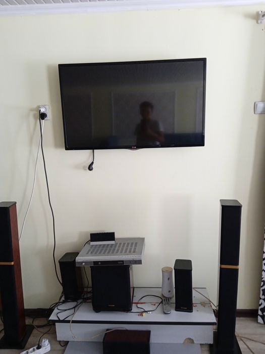 2 Диван с столом 1 коплект 150