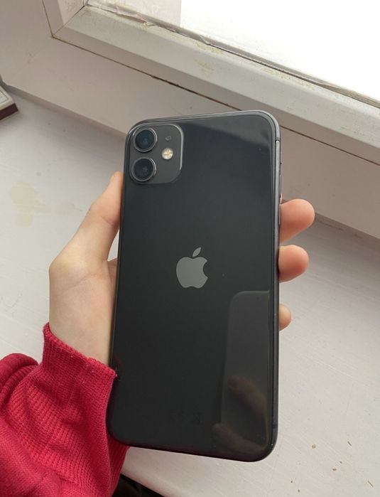 Продам айфон 11 срочно