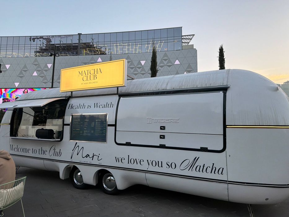 АКЦИЯ фудтрак мобильный ресторан "СТРИТЛАЙНЕР" 6 метров