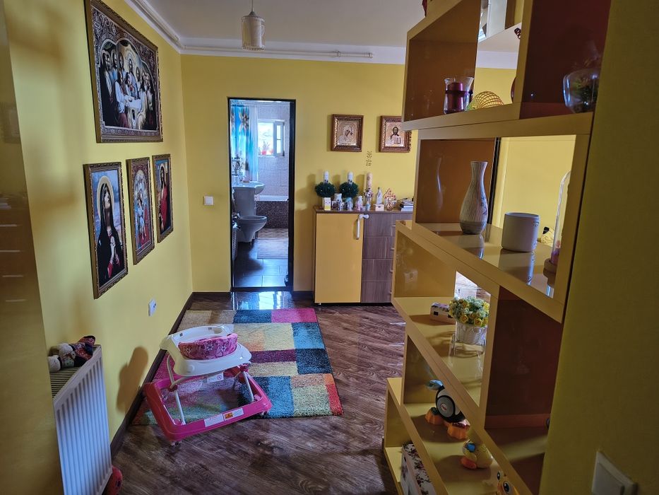 Vând apartament 2 camere