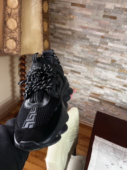 Versace chain reaction