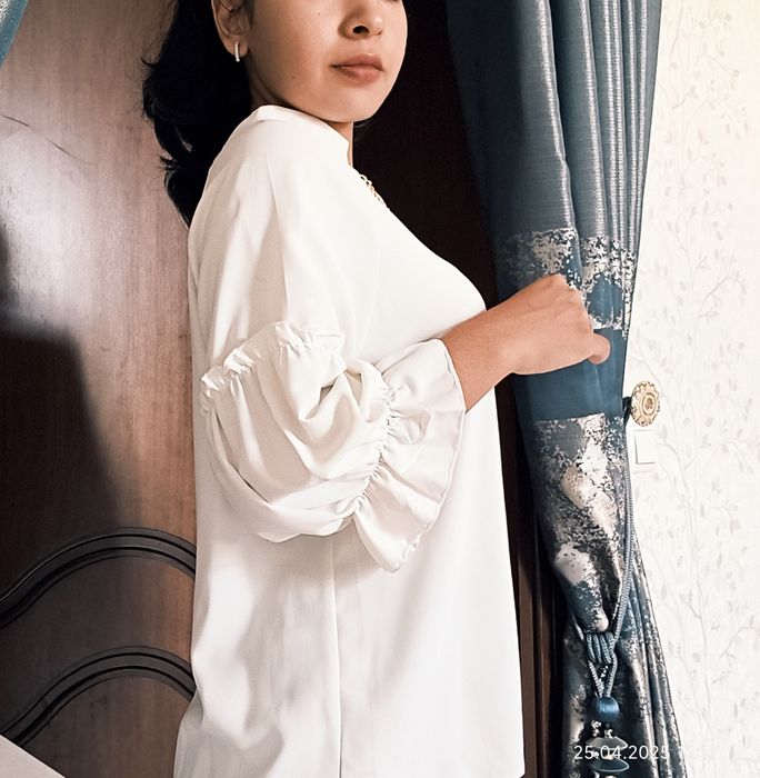 Классическая белая женская блузка. Состояние: новое Размер: 46