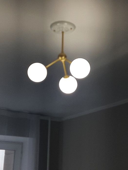 Продается люстры