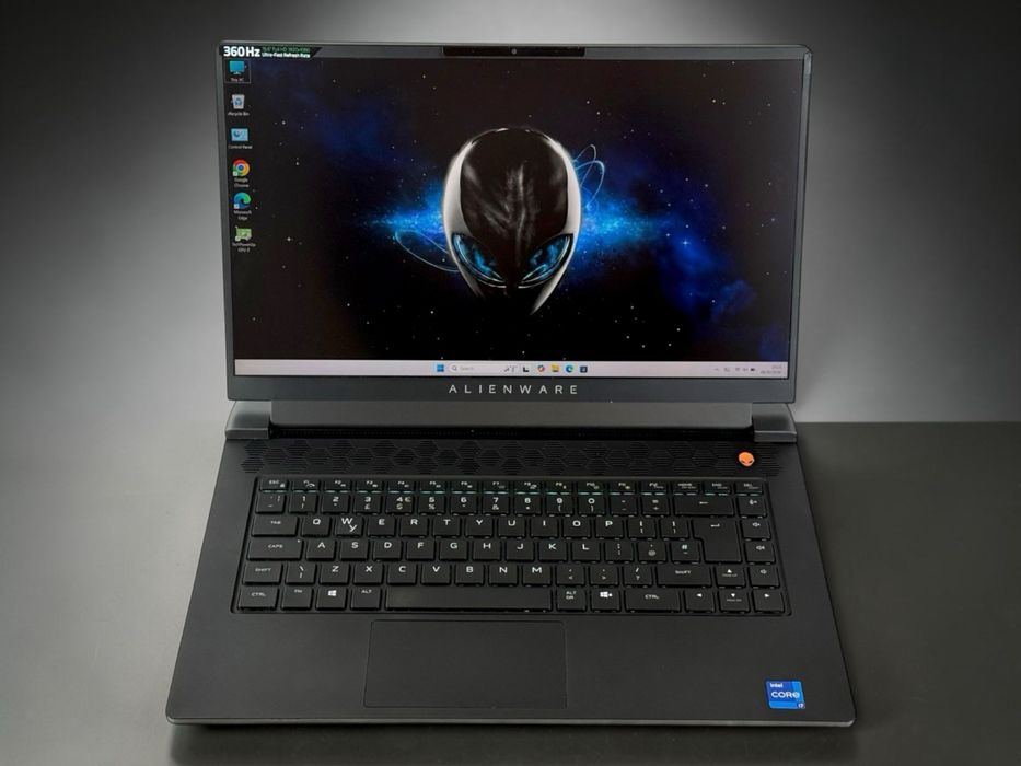 DELL Alienware M15 R6 i7-11800H 15" FHD 360Hz 16RAM 1TB SSD RTX 3070 Перфектен! Гаранция!