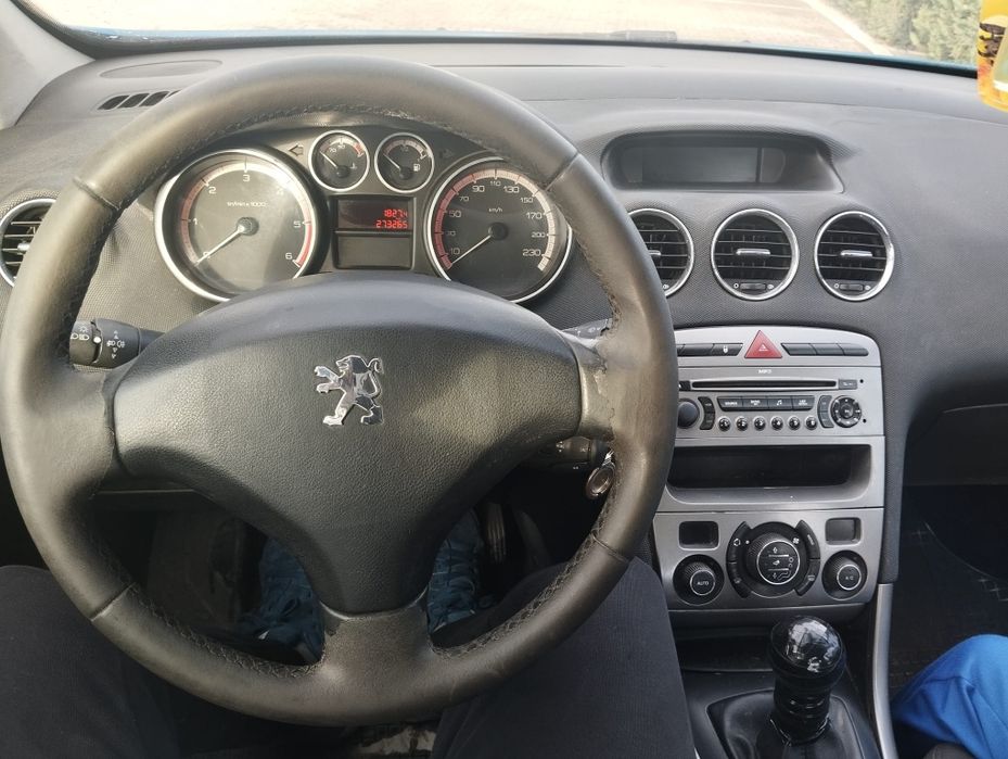 Vând Peugeot 308