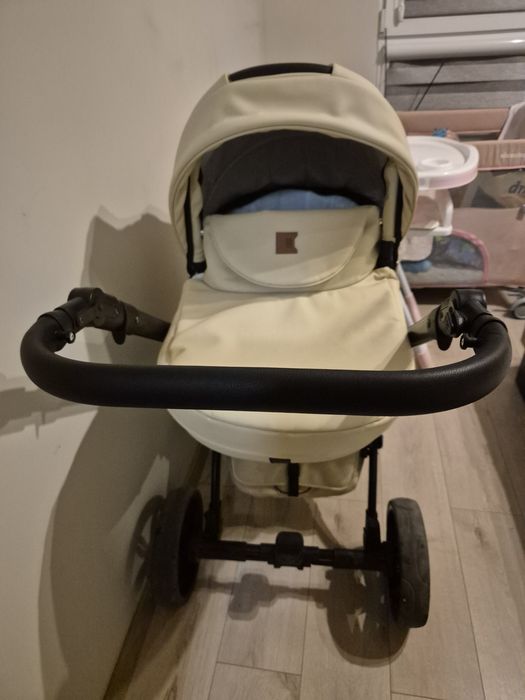 Бебешка количка 3 в 1