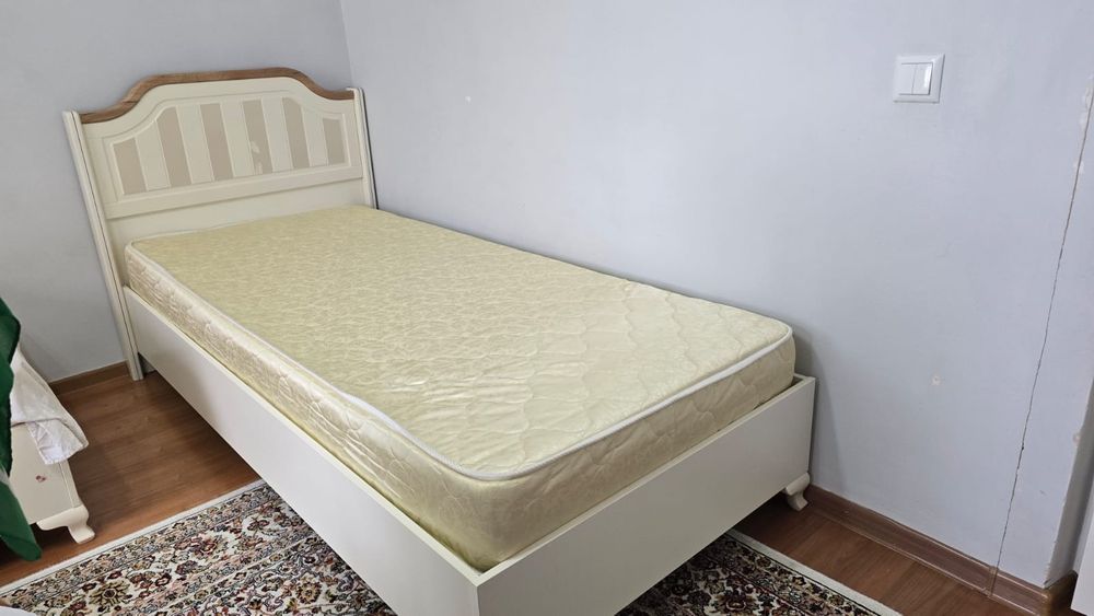 Кровать 2×90 + матрас в подарок