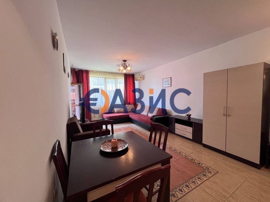 Продава се Двустаен апартамент в Свети Влас - 67 кв.м за 1157 €/кв.м - Снимка #8