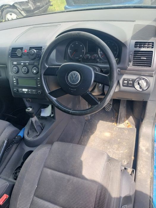 Продавам на части Фолксваген Туаран/Volkswagen Touran  Vw touran 2.0TDI 6 степенна скоростнна кутия