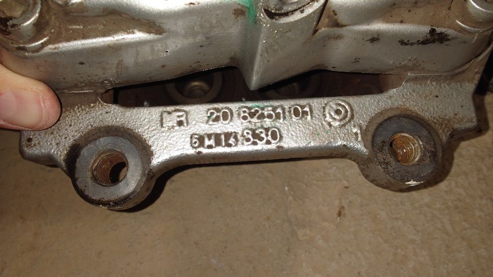 4 бутални спирачни апарати Brembo за Мерцедес Е класа w211, w219 за 330 мм дискове