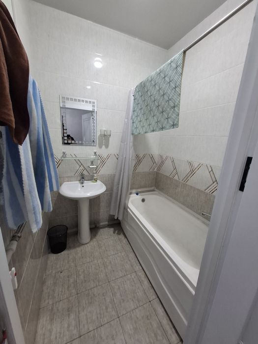 56 kv/m kvartira sotiladi