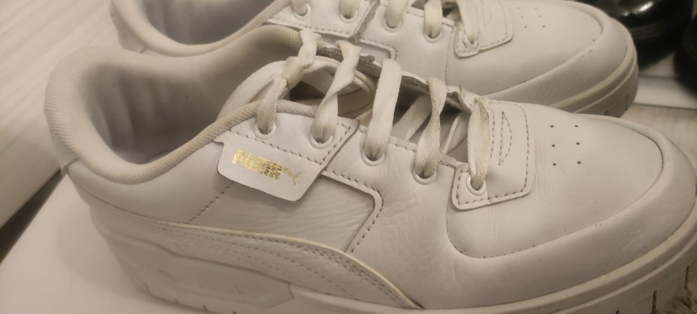 Vând adidași Puma!