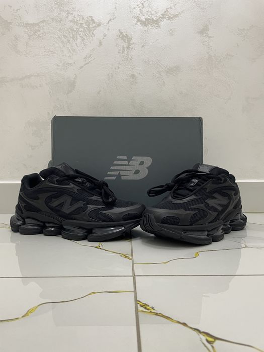New Balance 2000