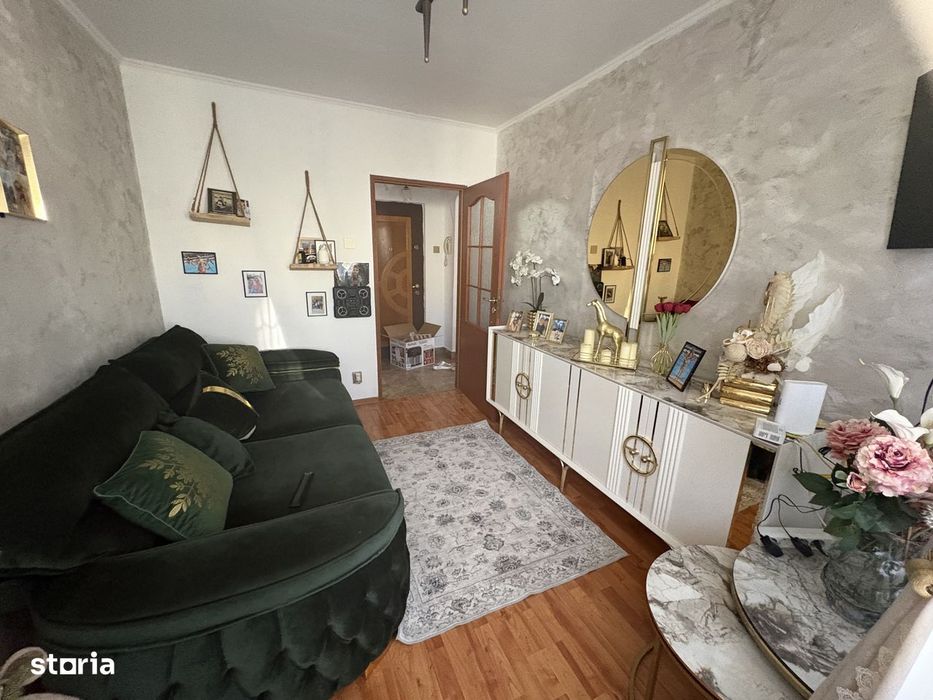 Apartament 3 camere, balcon, etaj 3, Marghita — fotografia 3