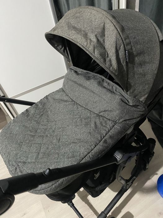 Коляска 2 в 1 с автолюлькой