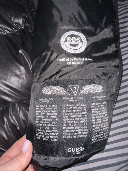 Детско яке Guess оригинал, с пълнеж от естествен пух